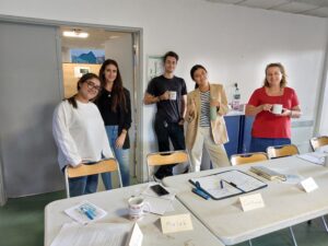 De futurs bénévoles suivent une formation à Aix-en-Provence avec l’association Accords pour s’engager dans l’accompagnement en soins palliatifs.